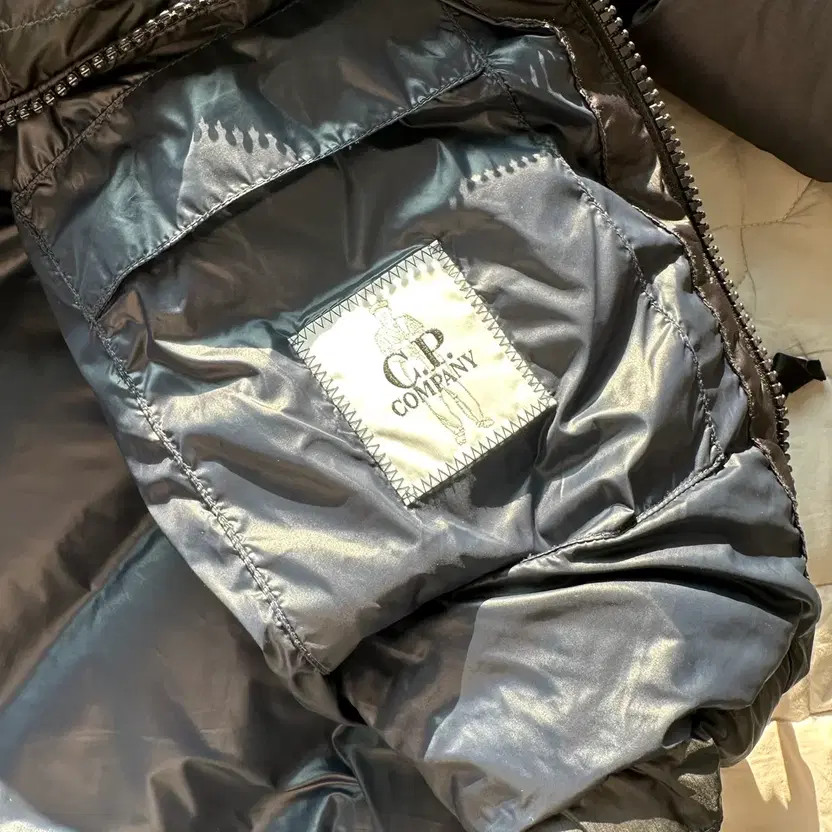 CP Company DD Shell Blue Padded Jacket - Pre-Owned thumbnail 4