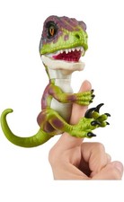 Untamed Raptor by Fingerlings - Stealth Green - Interactive Collectible Dinosaur