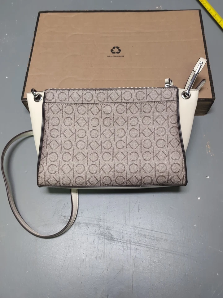 New Calvin Klein Beige & Cream Tan CK Signature Shoulder / Purse - Image 3 of 4