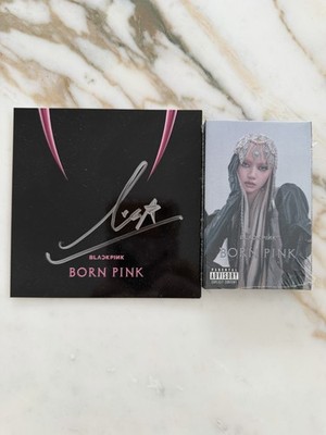 BLACKPINK THE MOVIE 直筆サイン リサ ブラックピンク トレカ BLACKPINK - BORN PINK Lisa Cassette + LISA SIGNED ART CARD | eBay