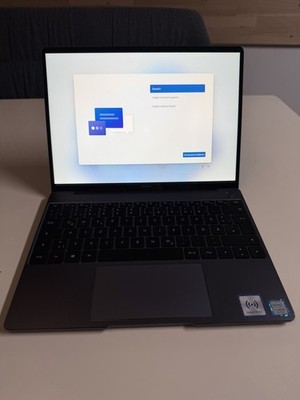 Huawei MateBook 13   i5 | 8 GB RAM | 256 GB SSD   guter Zustand (kleiner Defekt)
