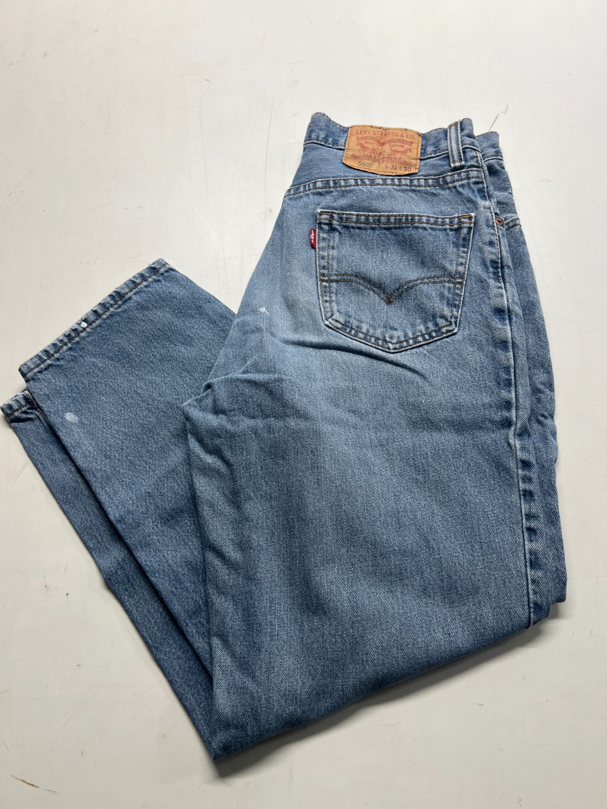 Vtg Levis 560 Comfort Fit Tapered Leg Jeans Blue Denim Lightwash Mens Sz 31x30 thumbnail 3