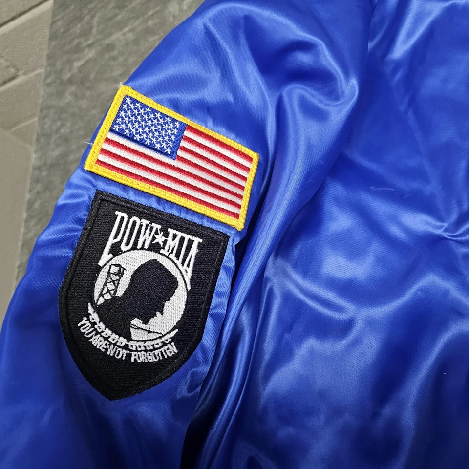 Chaqueta King Louie Para Hombres XL Azul Veterano de la Guerra de Corea Parche Muy Bueno Bordado EE. UU. 90s Foto 3 de 4