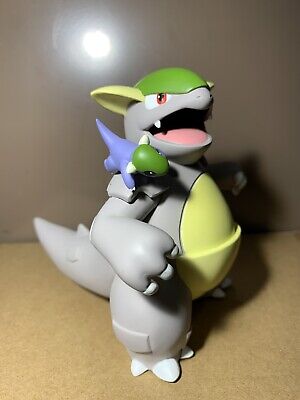 KANGASKHAN POKÉMON SCALE WORLD 1/20 FIGURE