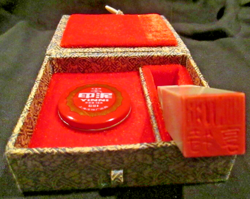 Vintage Hand Carved Chinese Hard Stone Chop Seal In Original Box With Red Paste - Picture 2 of 5