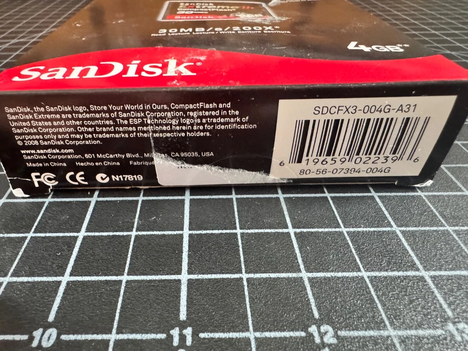 SanDisk Extreme III 4GB 133x Speed CompactFlash Card (SDCFX3-4096-901) - Image 3 of 3