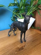 BEAUTIFUL BRONZE PAINTED RESIN GREYHOUND SCULPTURE STATUE FIGURE DOG NEW BOXED