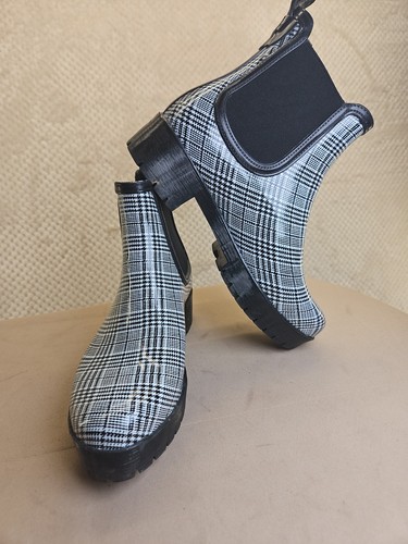 Jeffrey Campbell Size 8 Cloudy Plaid Black White Chelsea Checkered Rain Boot Sz8 - Picture 13 of 16