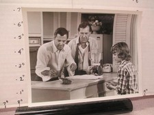ABC TV show photo 1970s The ODD Couple Tony Randall Jack Klugman Leif Garrett