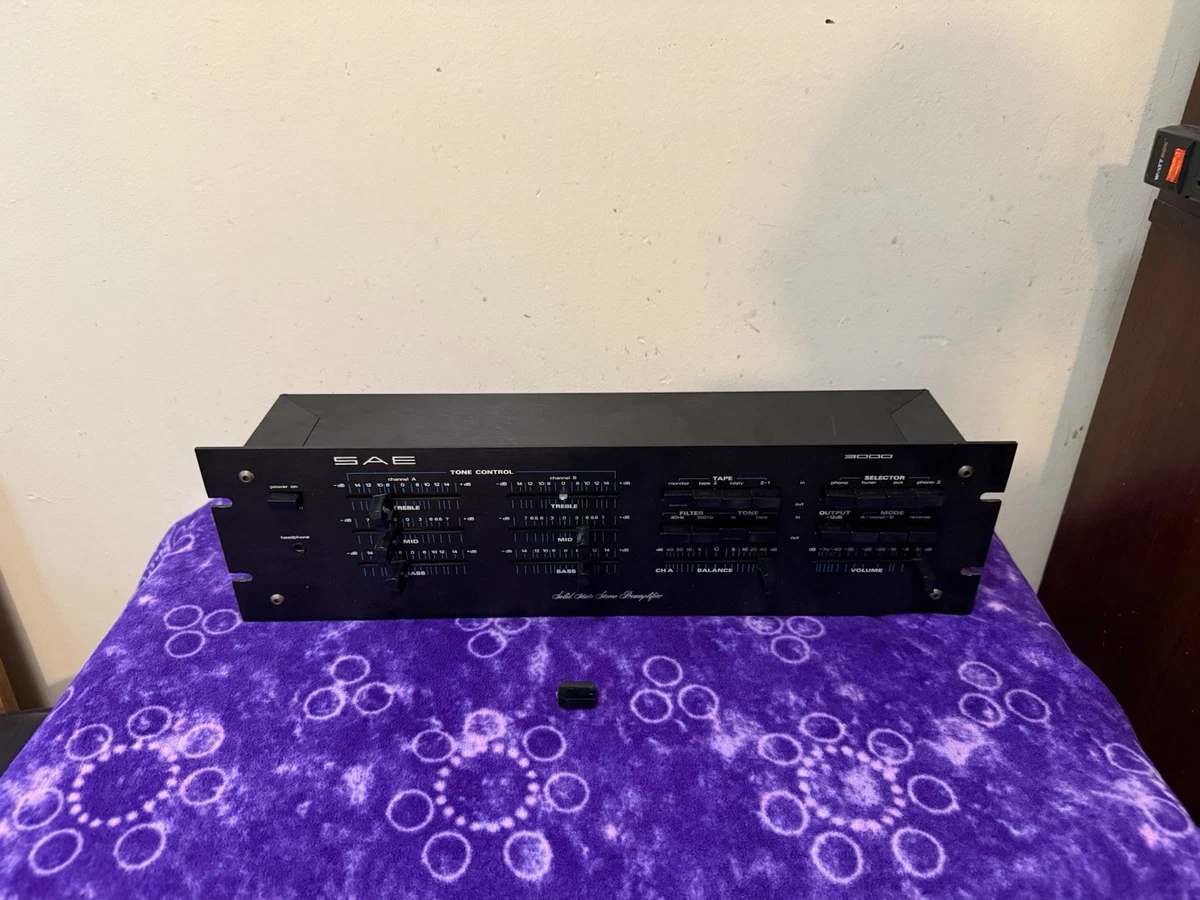 Préamplificateur SAE 2100L - hifireps jimdo page