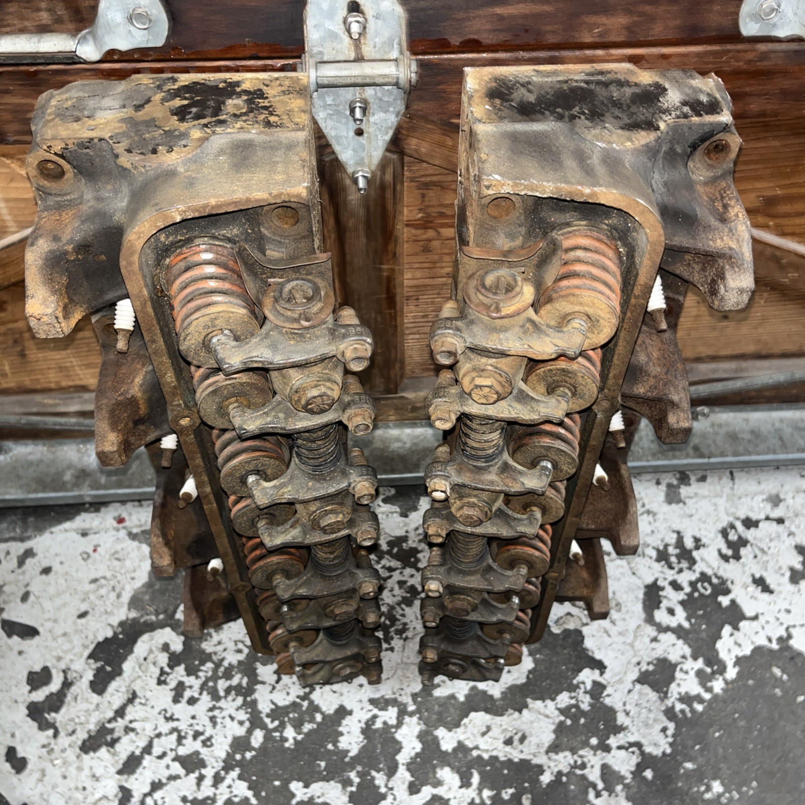 Ford FE 427 Low Riser C3AE-6090-J Cylinder Heads with rockers | eBay