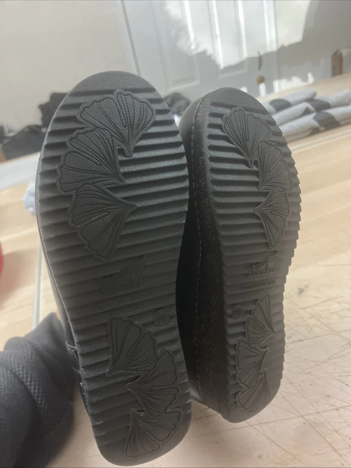 Botas Dansko para mujer Mckenzie cerosas fresadas negras 39 talla 8,5 9 sin caja Foto 3 de 4