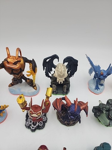 Huge Lot of Skylanders Activision Lot of 22 with portal untested - Picture 6 of 11