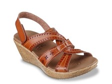 Woman's Sandals Skechers Beverlee After Sunrise Wedge Sandal