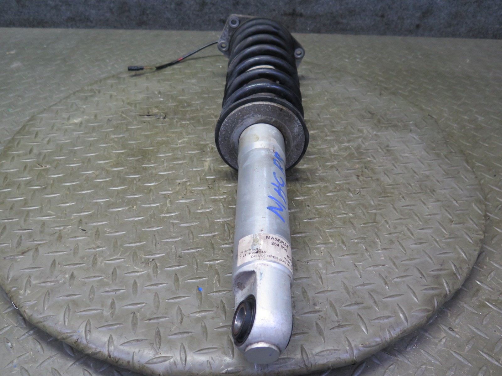 2008-2016 MASERATI GRANTURISMO M145 RWD COUPE REAR STRUT SHOCK ABSORBER SET 40K