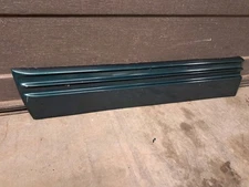 1991-1994 Oldsmobile Bravada LH Front Door Body Side Molding Trim Panel 15700851