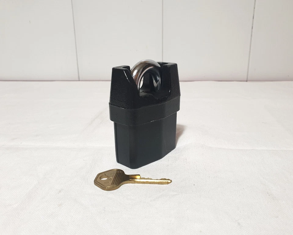 SET 2 lucchetti Master Lock 6327EUR blindati corazzati ad alta sicurezza - Immagine 4 di 4