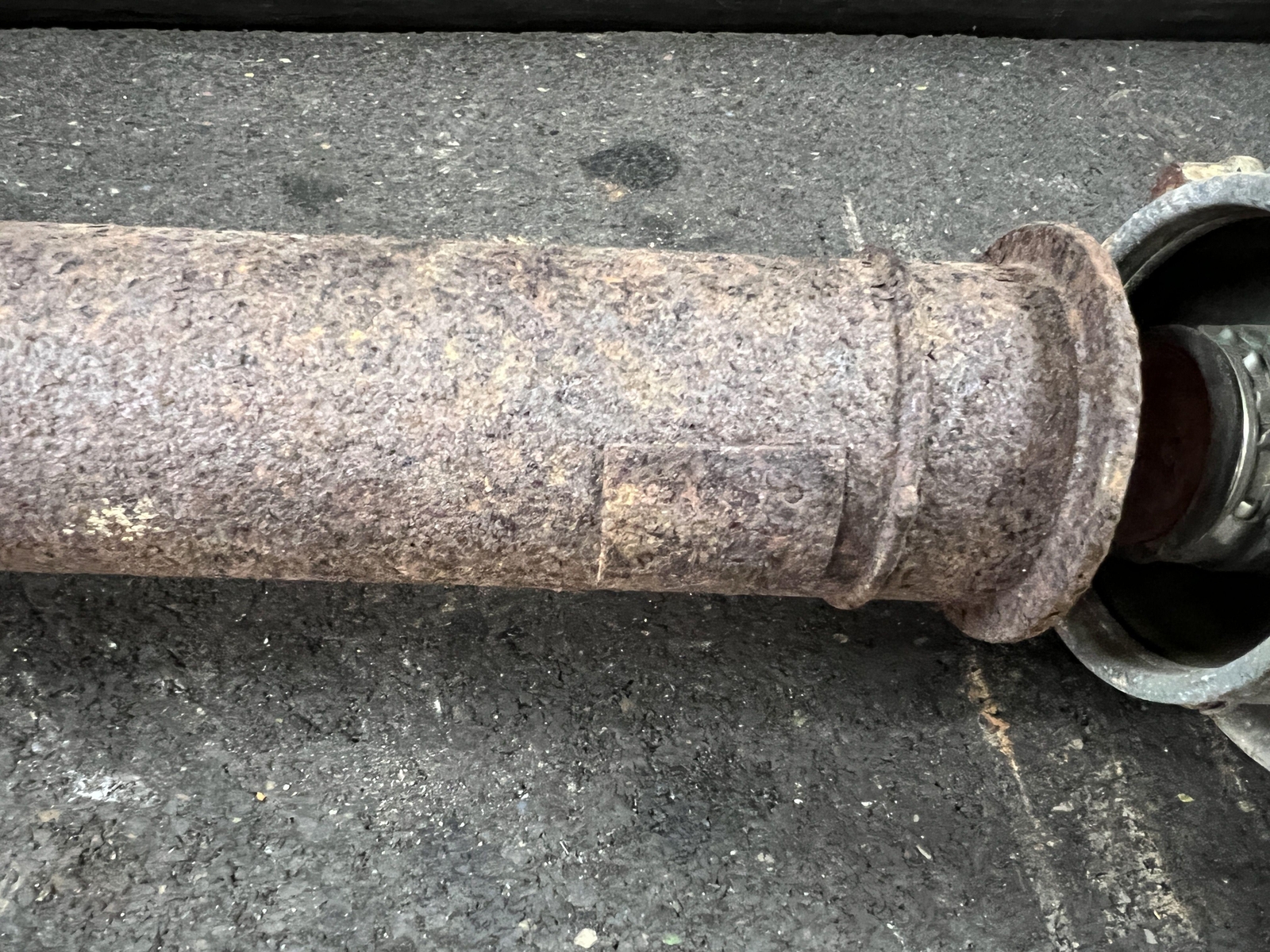 Front Drive Shaft 5.0L FL344A376BA Fits 2015 2016 2017 Ford F150 OEM