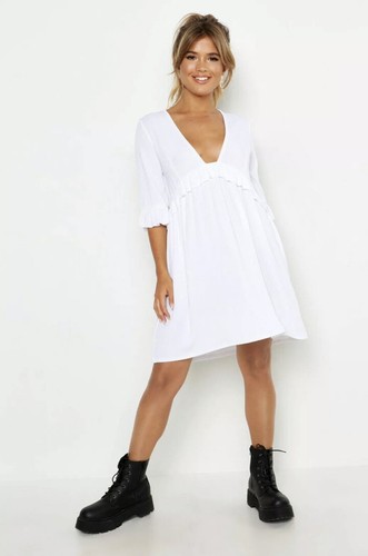Boohoo White Ribbed Ruffle Smock Dress 