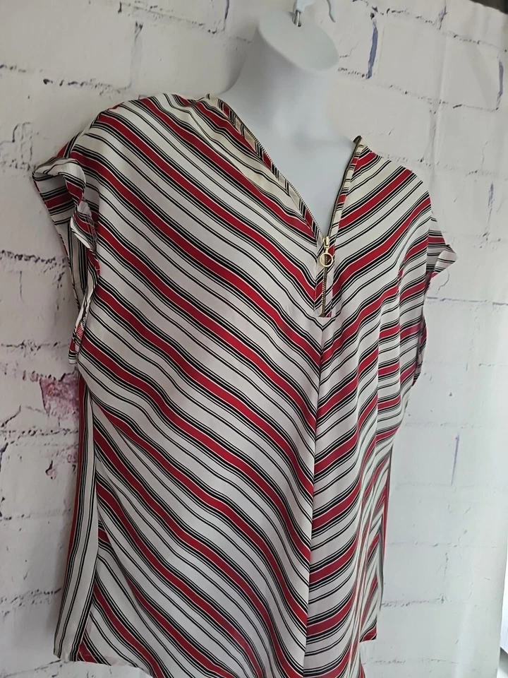 Top Pullover Roz & Ali Multicolor Chevron Rayas 1/2 Cremallera Plus 2X Manga Gorra Foto 4 de 4