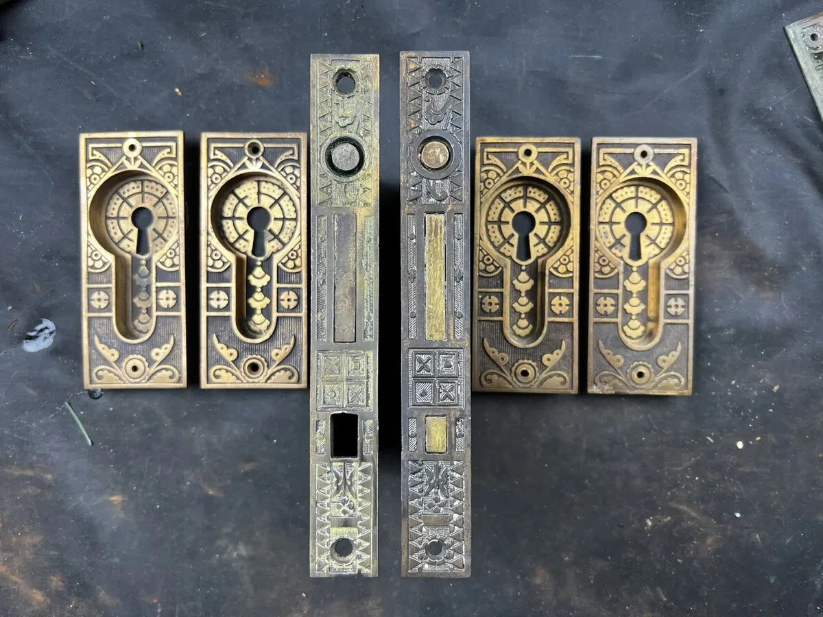 Pocket 2024 door plate