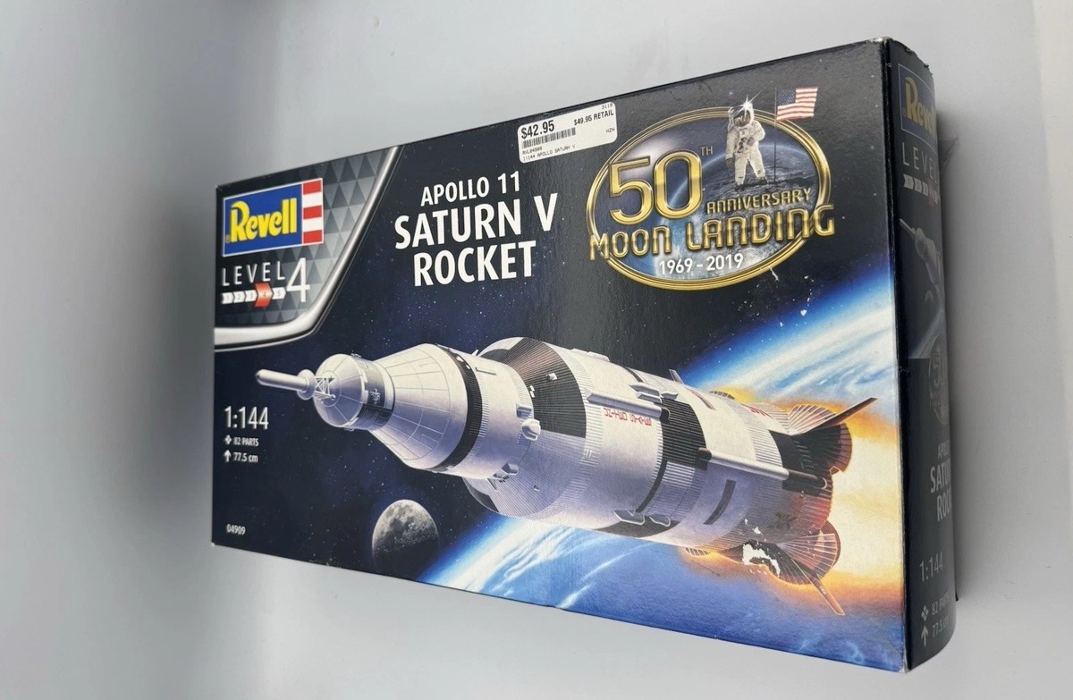 その他 Revell Apollo 11 Saturn V Rocket 1:144 Amazon.com: Apollo 11 Saturn V Rocket : Arts, Crafts & Sewing