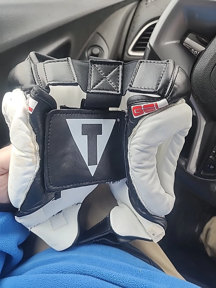 Title Boxing Gel World Full Face Training Headgear - Black - Image 4 of 4