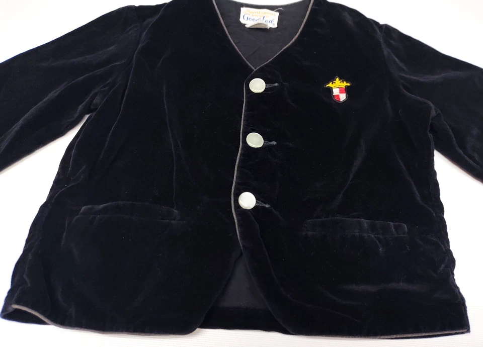 Vtg Sportswear Tailored by Goodlad Black Velvet/Velour Blazer w/Emblem~SZ 4T - Image 3 of 4