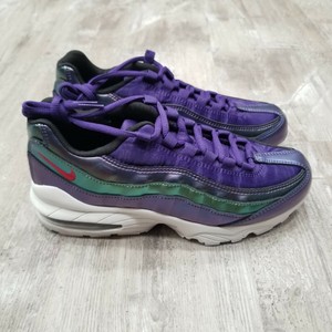 Nike Air Max 95 GS SE COURT PURPLE PINK GREEN CHAMELEON 6y or 7.5 women | eBay
