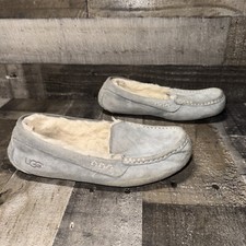 UGG Ansley Size 7 Moccasin Sheepskin Suede Slippers Light Grey