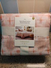 NEW King Size Yarn Dye Ikat Duvet Cover and Sham Set Ivory/Mauve - Threshold