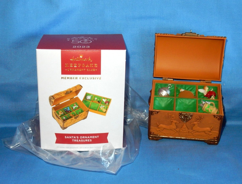 Hallmark 2023 Santa's Ornament Treasures Member Exclusive Christmas Ornament NIB