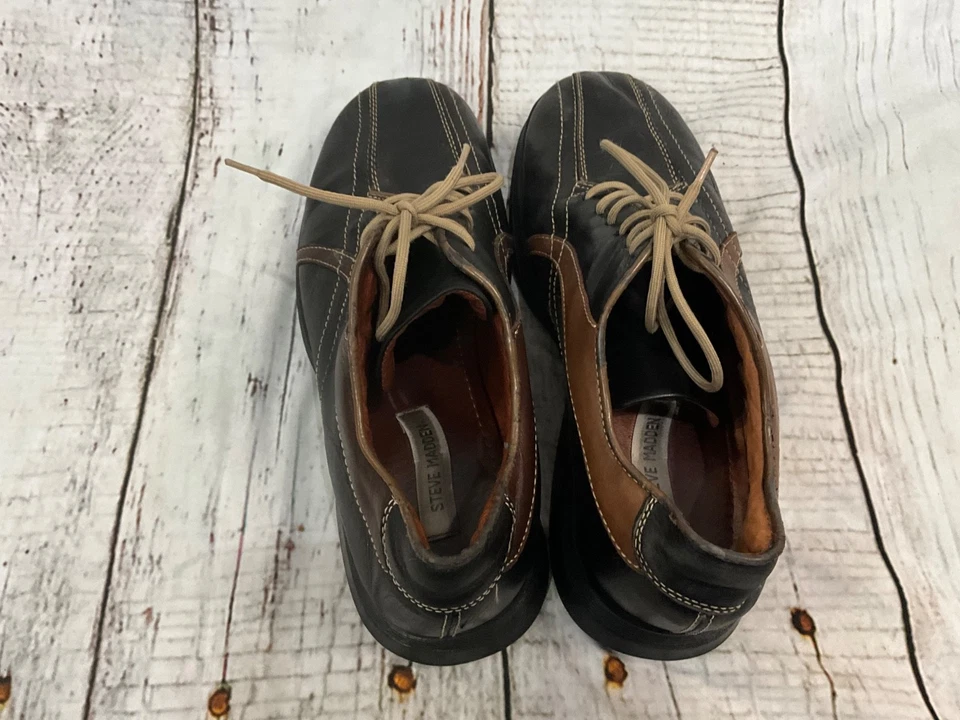 SAPATO CASUAL STEVE MADDEN MAXIMUS COURO MARROM COM CADARÇO TAMANHO 11 - Imagem 2 de 4