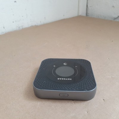 NETGEAR Nighthawk M1 MR1100 Mobile Hotspot Router AT&T Only Black