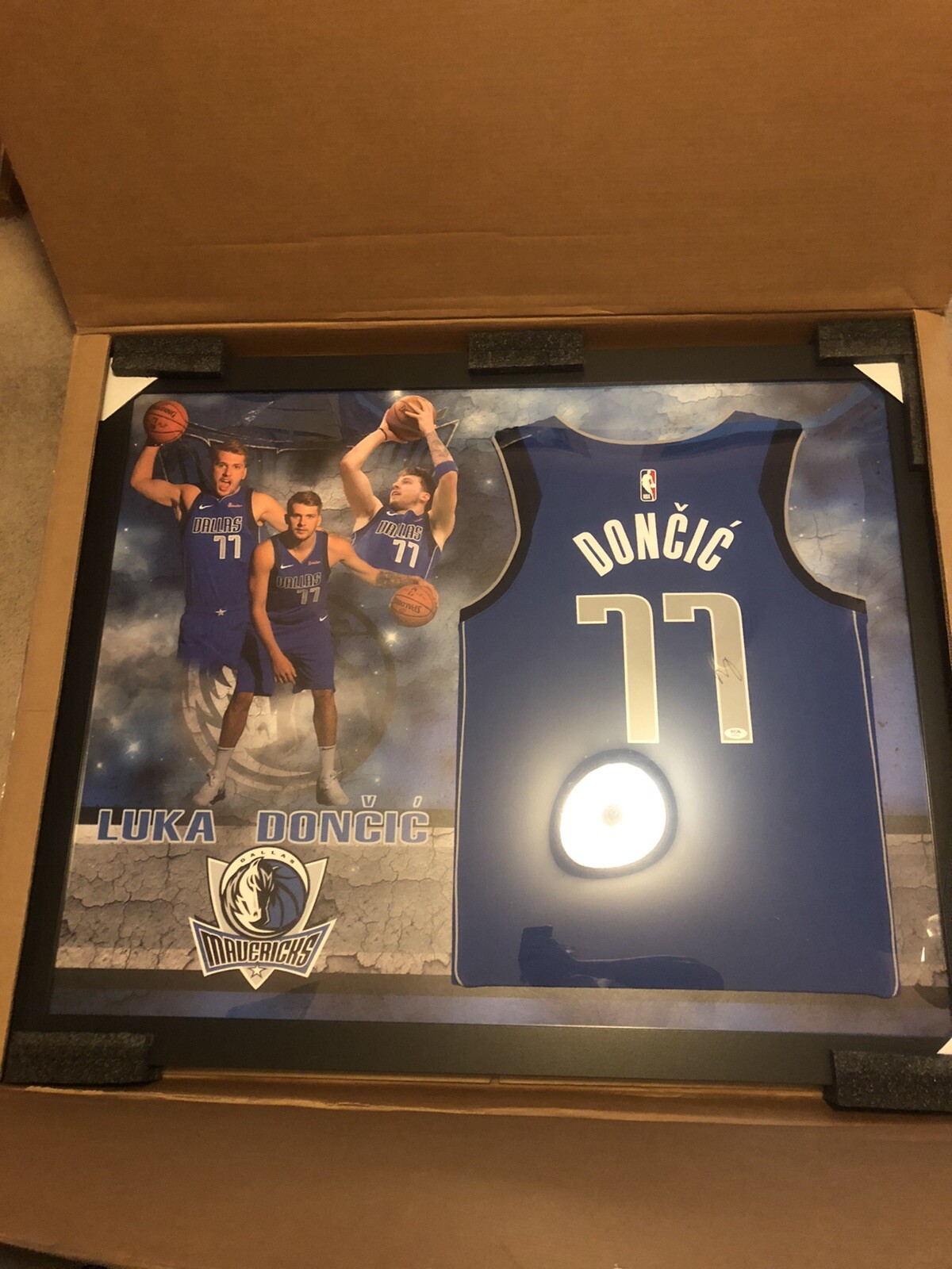 Luka Doncic Autographed Signed Dallas Mavericks / Jersey Framed Display Piece PSA 
