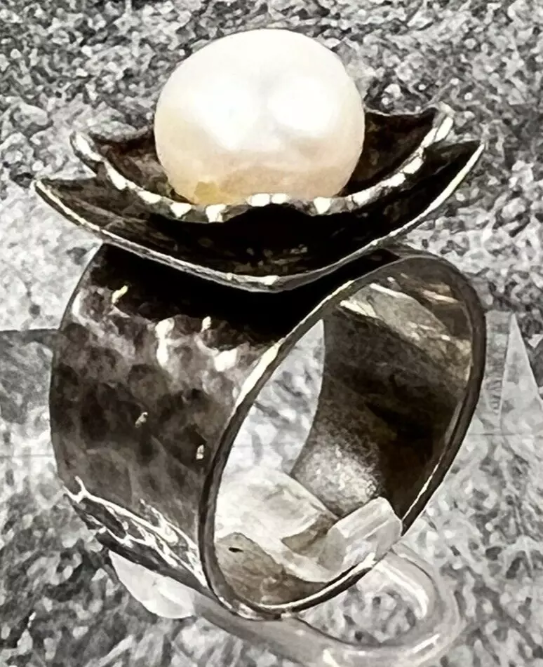 Vintage SILPADA Hammered Sterling Silver 925 Pearl Modernist Ring Sz 4.5