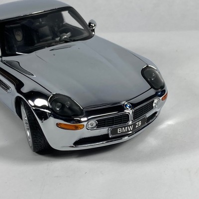 低価100%新品】 ヤフオク! - 京商 BMW Z8 クロームメッキ 1/18