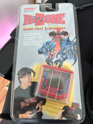 Vintage 1990’s Batman & Robin Tiger R-Zone Video Game NIB
