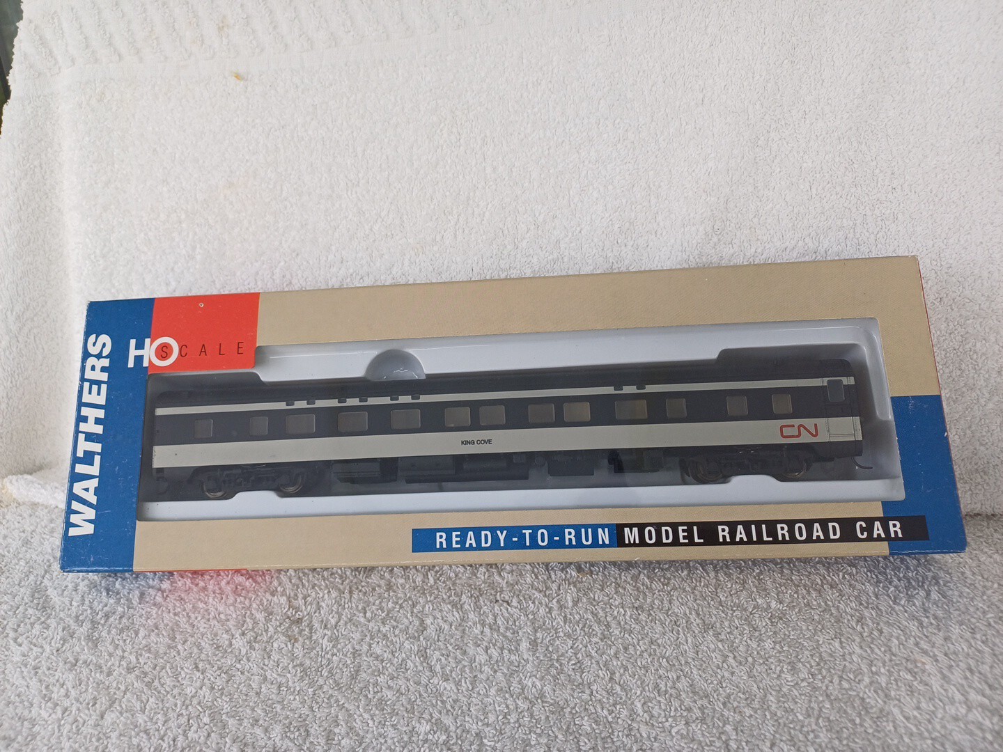 Walthers HO Gauge 932-16703 Pullman Standard 4-4-2 Sleeper CANADIAN NATIONAL