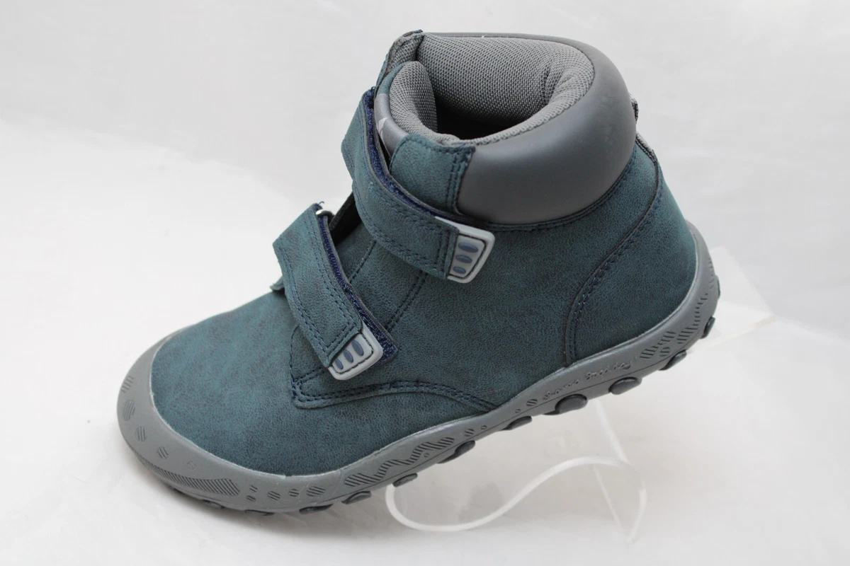 Kids walking boots size cheap 2