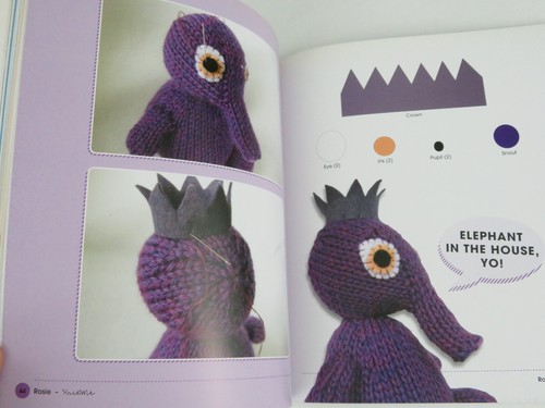 STRAY SOCK SEWING & KNITWIT Craft Book Lot - Make Unique creatures - Sewing Knit - Foto 17 di 17