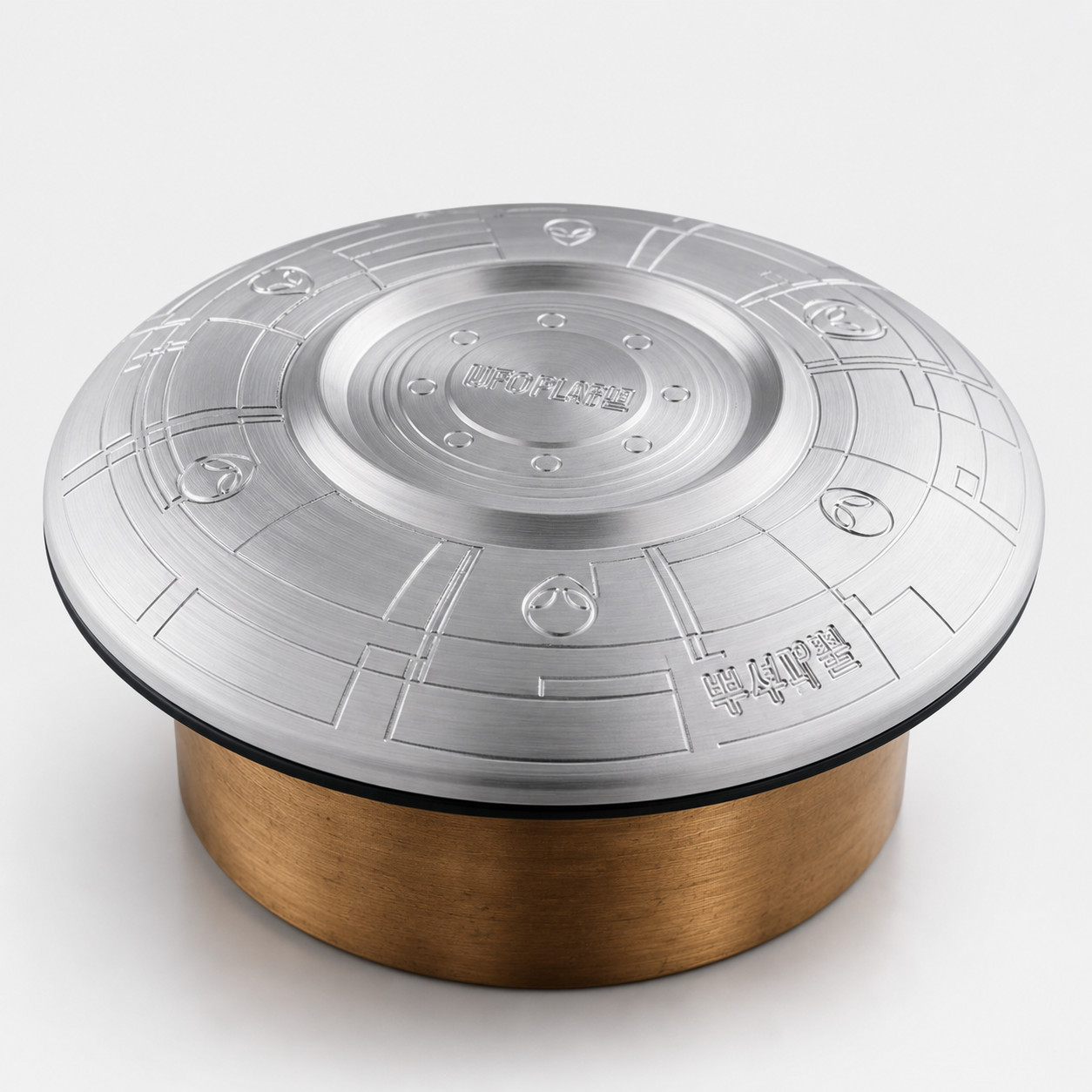 UFO Plate – Trick Puzzle Hidden Compartment Andriy Bruns Brain Teaser