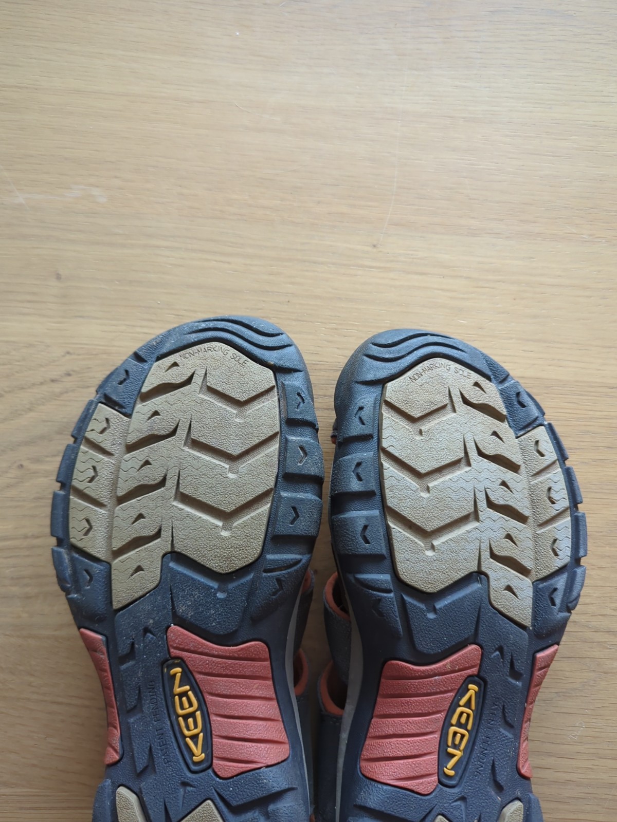 Sandalo impermeabile sportivo Keen Newport H2 uomo taglia 9 Bombay marrone arancione us intime ottimeioni