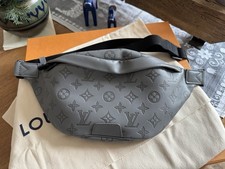 Louis Vuitton Discovery Bumbag PM Grau NEU