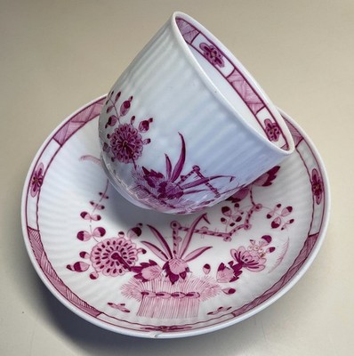 1774-1814 MEISSEN Porcelain INDIAN FLOWERS Puce CUP & SAUCER Set