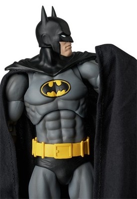 アメコミ MAFEX The Batman Amazon.com: Batman (2022): The Batman MAFEX Action Figure
