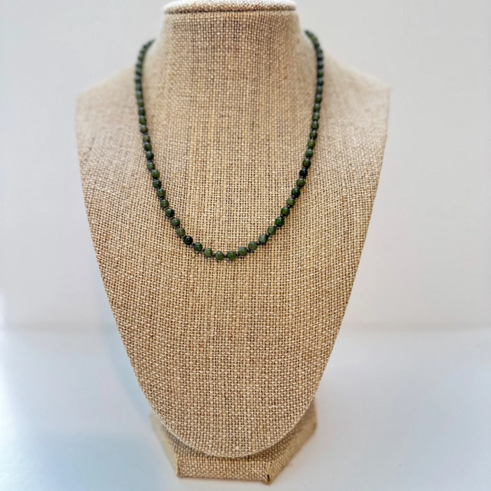 Hermoso collar con cuentas de jade verde broche de plata de ley 925 Foto 4 de 4