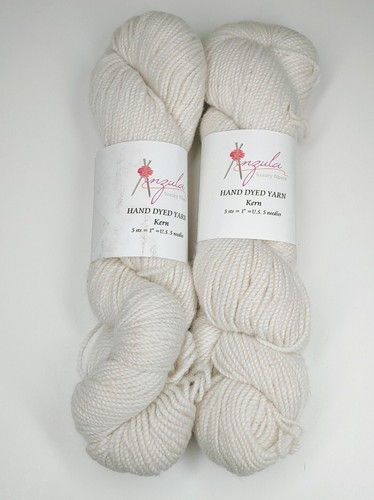 Anzula Kern Garn 100% Huacaya Alpaka Off White Naturfarbe 2 Knäuel