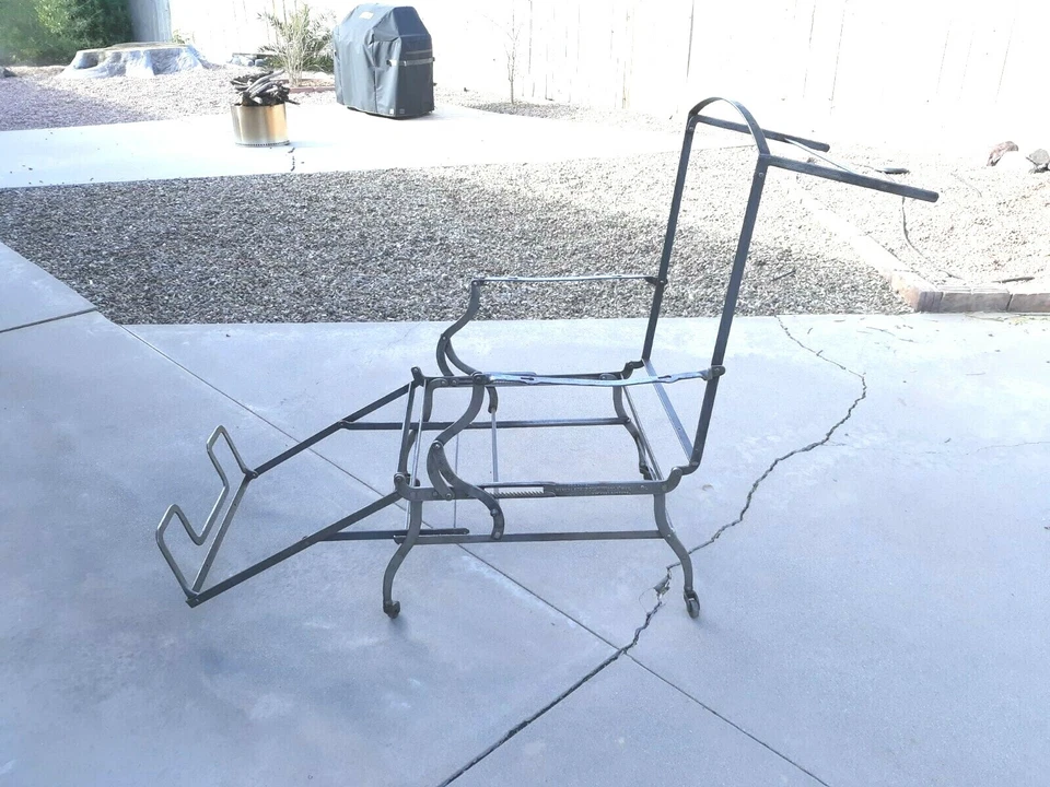 Marks A.F. limitada, Nueva York, Industrial, Metal fundido, Nueva York, Ajustable, Silla estilo campaña Foto 3 de 4