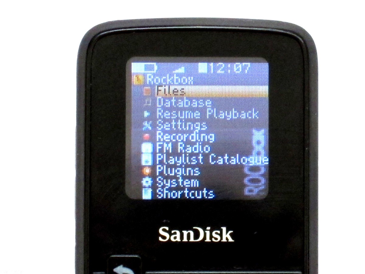 SanDisk Sansa Clip Zip 4GB Rockbox SDMX22 FM MP3 Player Installed